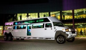 Лимузин Mega Hummer H2